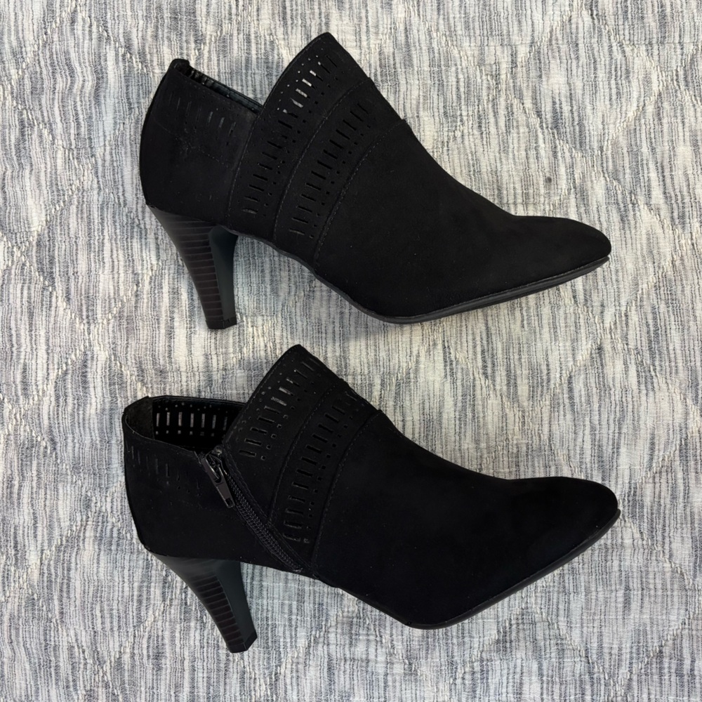 Like NEW Karen Scott Black Ankle Booties Sz 8.5 | Karen Scott Women Booties -